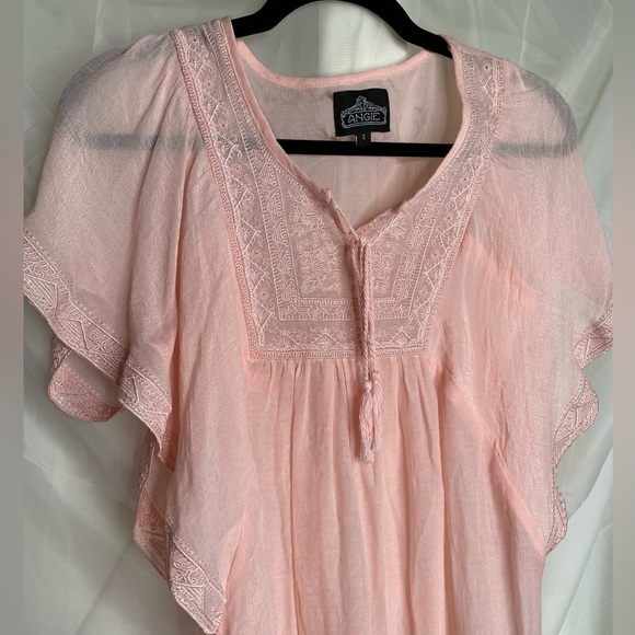 Angie Lightweight Gauze Embroidered Flutter Sleeve Blouse Baby Pink Small - Picture 3 of 6